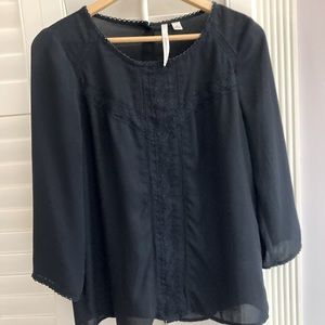 EUC Size 6 Navy Lauren Conrad Top